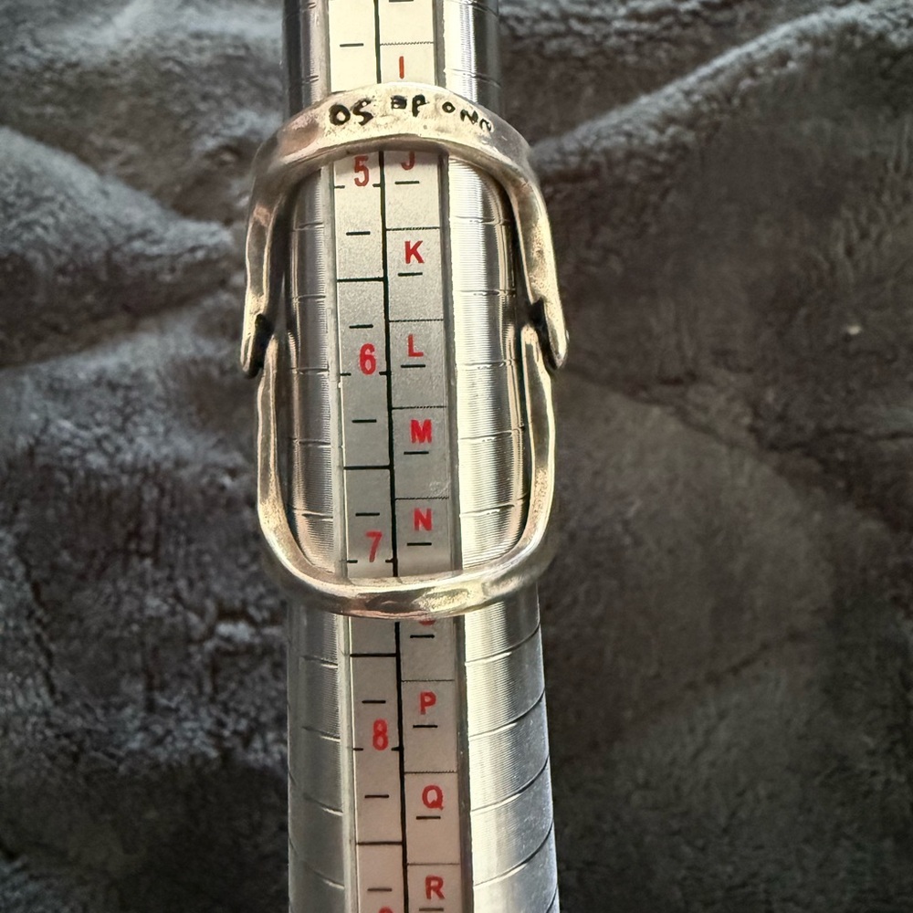 UNO de 50 Double Finger Ring - Picture 7 of 10
